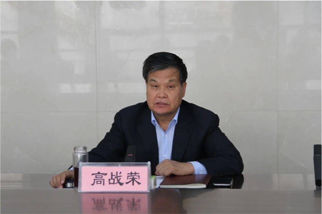 河南省財(cái)政廳原副廳長高戰(zhàn)榮被查<strong></p>
<p>西鳳酒
</strong>，曾任三門峽市副市長:西鳳酒

