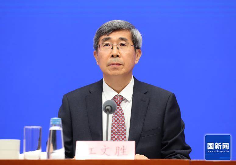 農(nóng)業(yè)農(nóng)村部副部長：在尊重農(nóng)民意愿基礎(chǔ)上<strong></p>
<p>西鳳酒
</strong>，對農(nóng)村宴席類別、桌數(shù)、菜品費用等提出倡導(dǎo)性標準:西鳳酒
