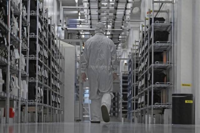 金燦榮：美國把刀架在脖子上了<strong></p>
<p>西鳳酒
</strong>，這樣干就是去送死:西鳳酒
