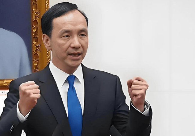 國民黨主席選舉在即！韓國瑜突然表態(tài)<strong></p>
<p>西鳳酒
</strong>，羅智強(qiáng)為鄭麗文說了公道話，關(guān)鍵時(shí)刻，蔣萬安有特殊動(dòng)作:西鳳酒
