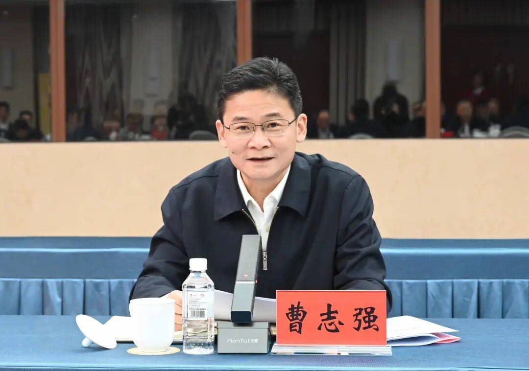 “75后”副部曹志強，已赴任廣西:西鳳酒
